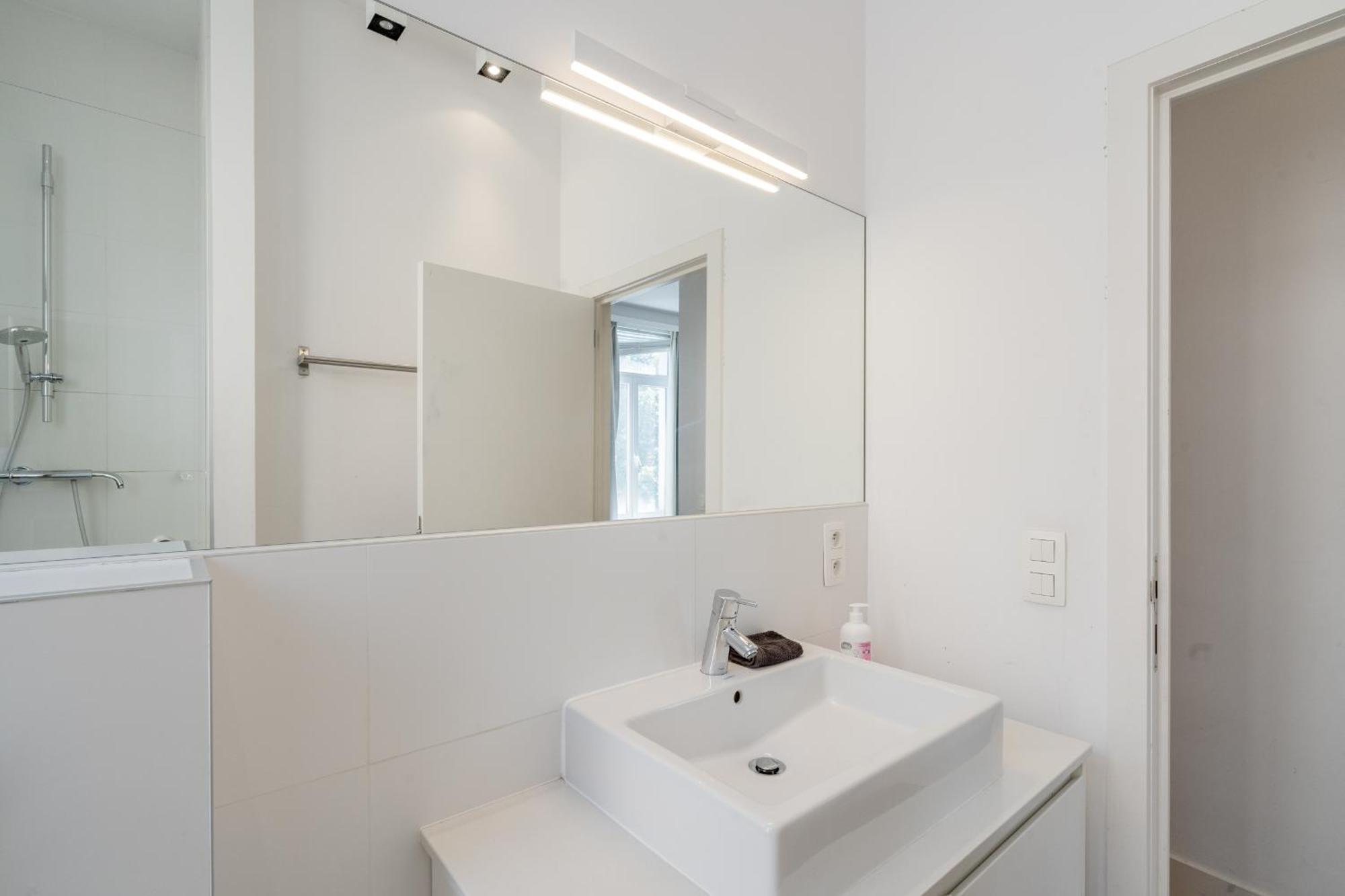 Beautiful Modern Apartment In The Heart Of 安特卫普 外观 照片